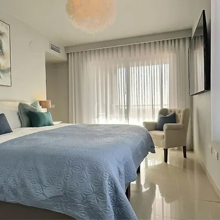 Stunning 2-bedroom Duplex Penthouse In El Paraiso, Apartment *